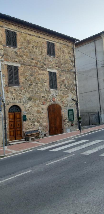 Appartamenti Di Luca&Sara Le Piazze Exterior photo